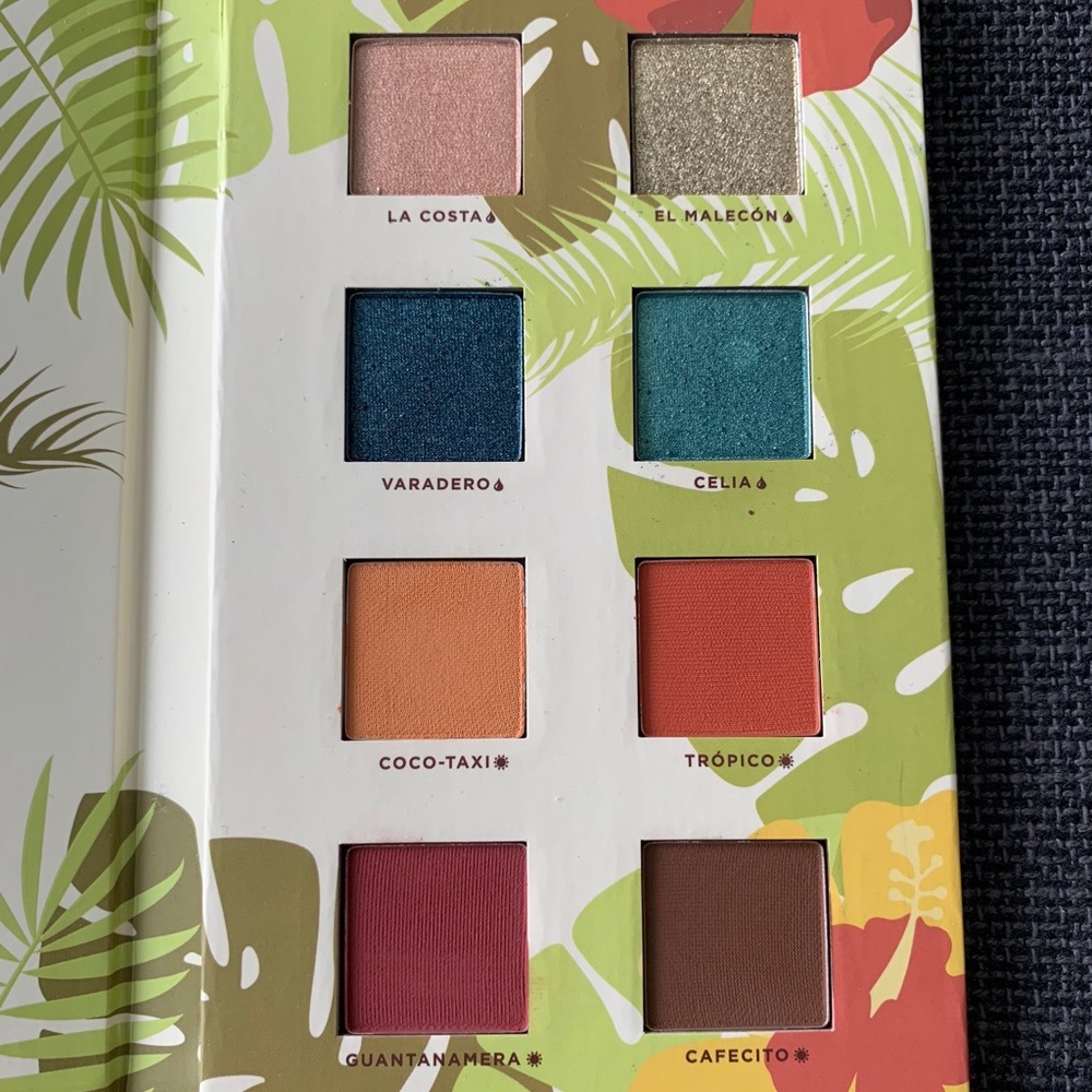 Alamar Cosmetics - Eyeshadow Palette